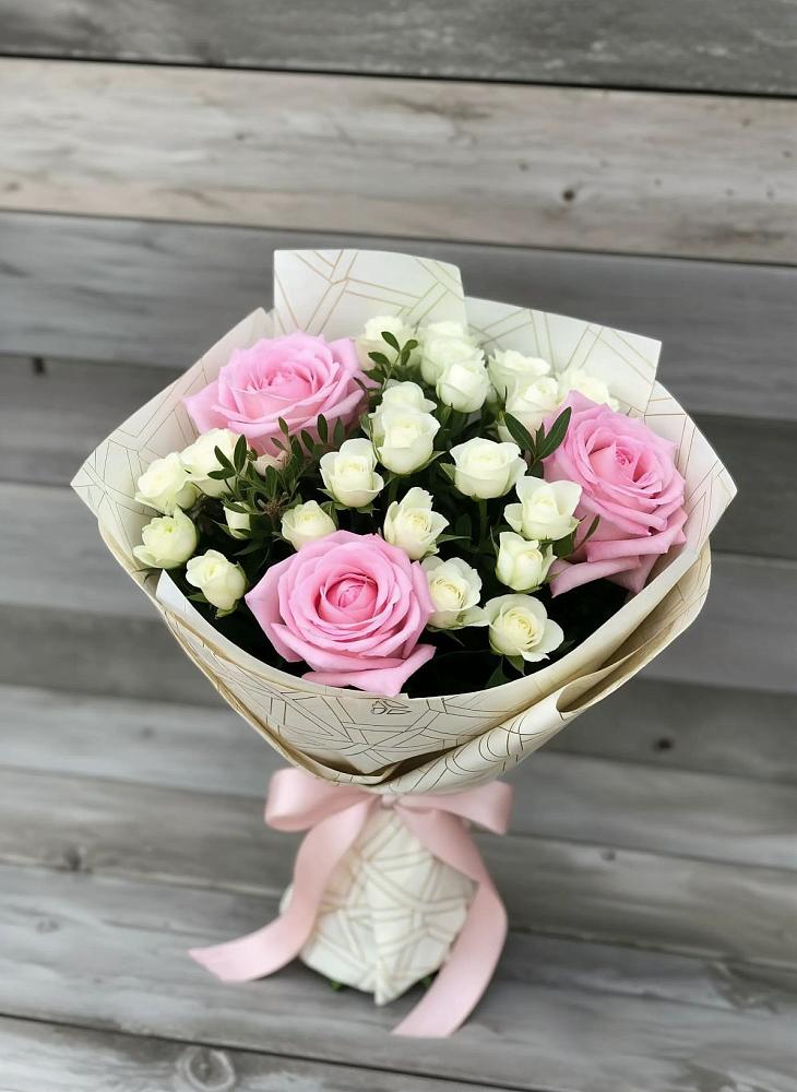 Букет цветов из: Розы в Первомайке