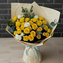 Букет цветов из:  Розы в Первомайке