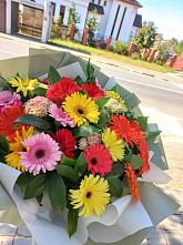 Букет цветов из:  Герберы #REPLACE_PRED# Первомайке