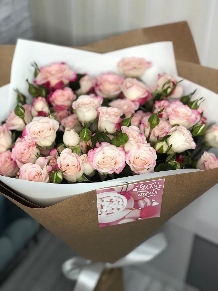 Букет цветов из: Розы в Первомайке