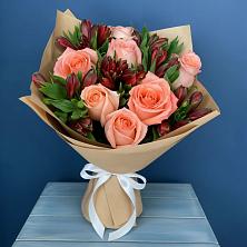 Букет цветов из:  Розы и Альстромерии в Первомайке