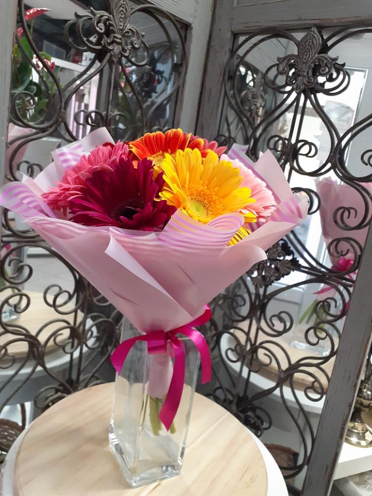 Букет цветов из: Герберы в Первомайке