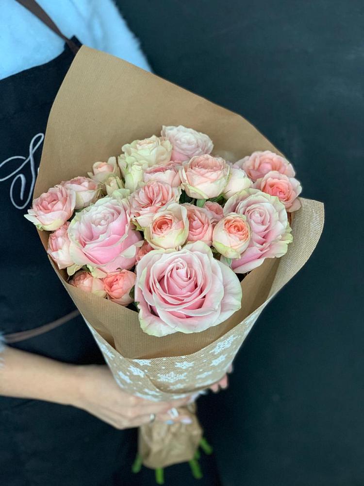 Букет цветов из: Хризантемы и Розы в Первомайке