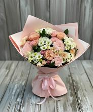 Букет цветов из:  Гвоздики, Розы и Хризантемы в Первомайке