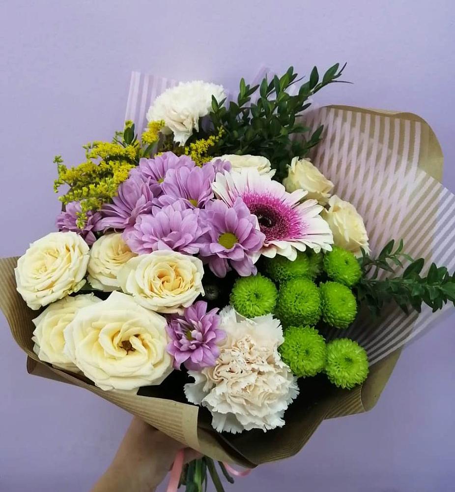 Букет цветов из: Хризантемы, Розы, Гвоздики и Герберы в Первомайке