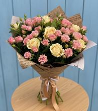 Букет цветов из:  Розы #REPLACE_PRED# Первомайке