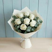 Букет Белые розы в Эвкалипте в Первомайке